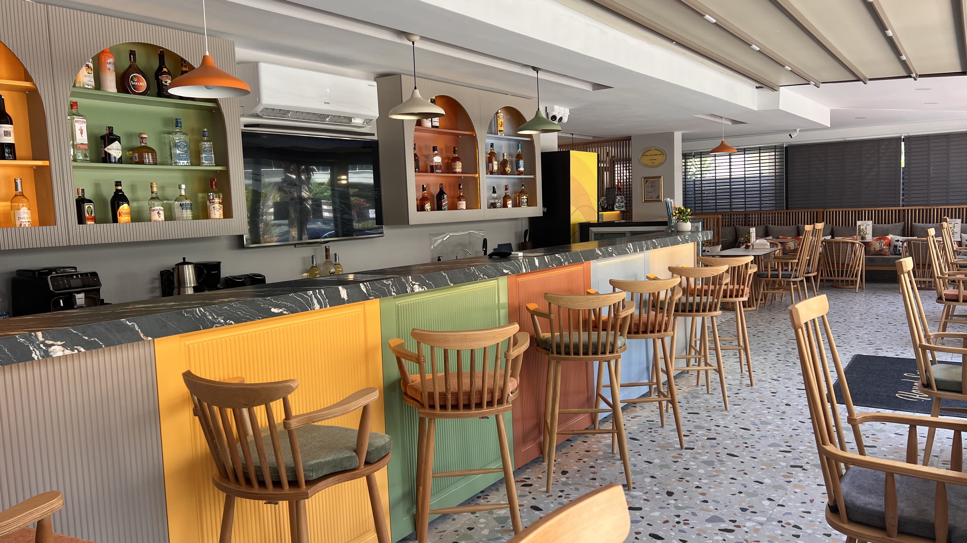 Cafe ve Bar - 4
